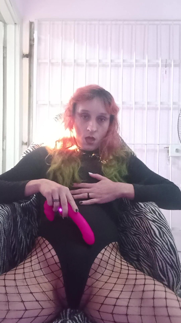 Nyxie Branco: Toy a Sissyhypno