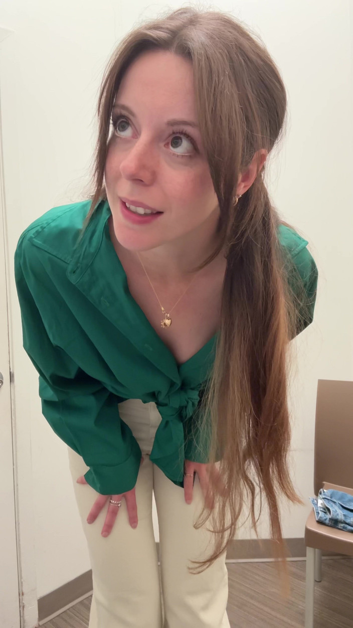 Nadia Foxx: 降りるよ。誰にも聞こえないといいけど!