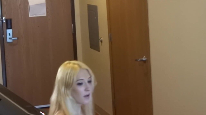 Real Amateur Sluts: Creampie gaya doggy petang Lizzy!