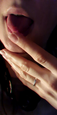 Ana Liz: 你的幻想是吗？