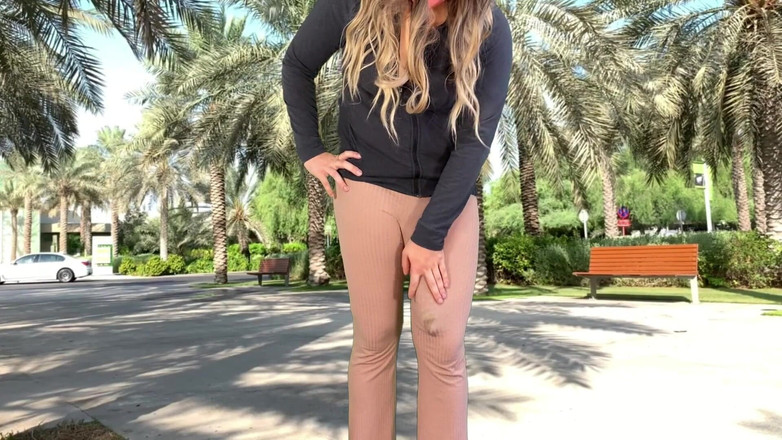 Lucas Nathan King: Cazzo mostruoso eiaculazione rischiosa sulla spiaggia