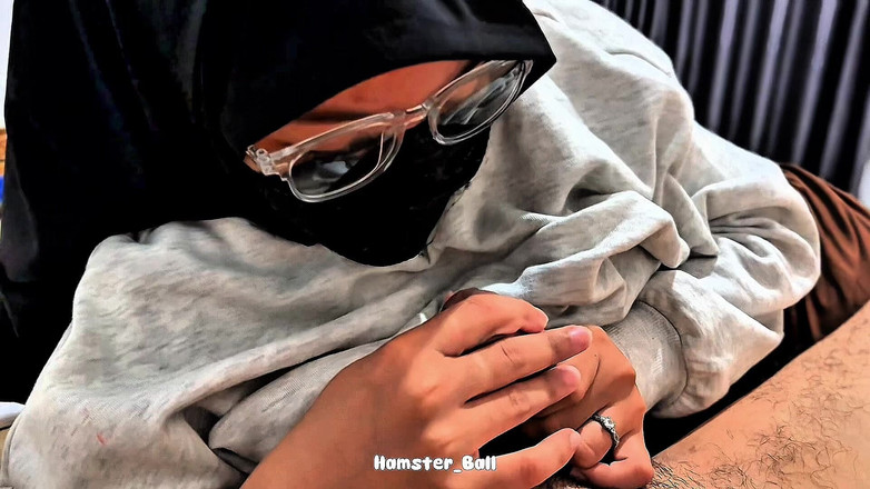 Hamster_Ball: Pula mea mare inspectată de un hijab de peste 18 ani,...