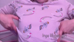 Inga lillypop girl: डैडी के लिए कुछ बॉडी प्रेजेंटेशन