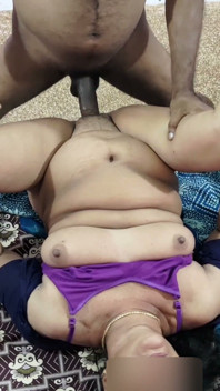 Milf romantiek met de man van haar stiefdochter
