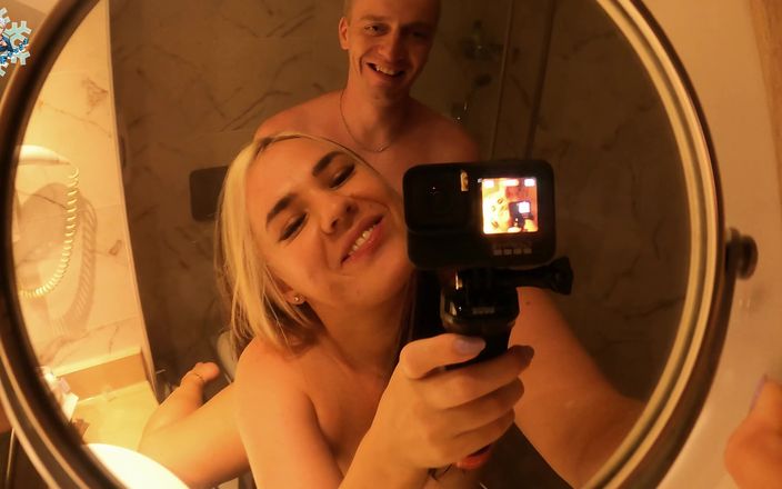 Billy Frost: Amatérské šukání v koupelně v hotelu