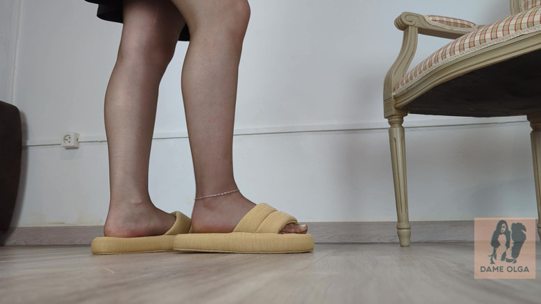 Dame Olga: Shoeplay, Dangling &amp;walking in Home Slippers and Pantyhose (Shoe Collection) - Dame Olga