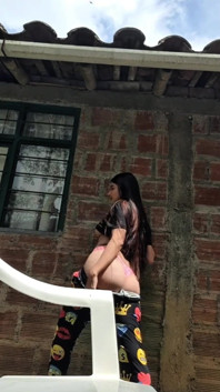 Yuliethgomez Dives Into Searing Anal Passion