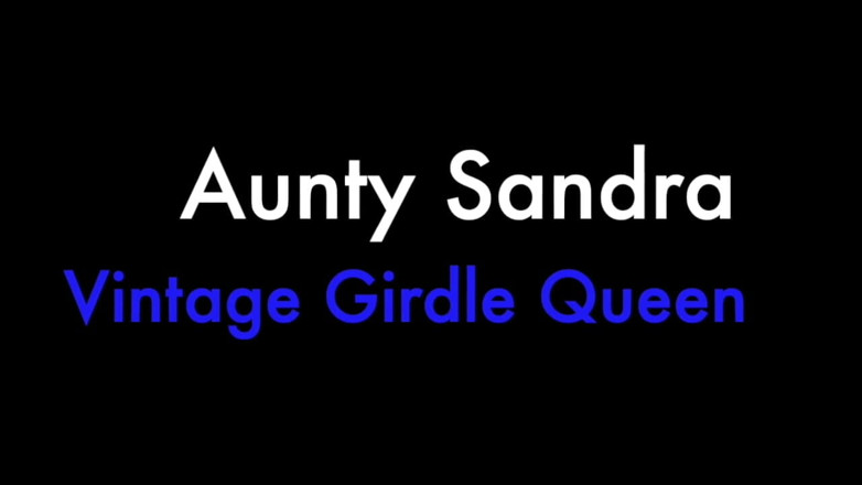 Aunty Sandra vintage girdle queen: Vgq26 Ciocia Sandra Spotyka Starą Przyjaciółkę