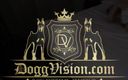 DoggVision: 여러 차례 오르가즘을 느끼는 50살 스윙커 마누라