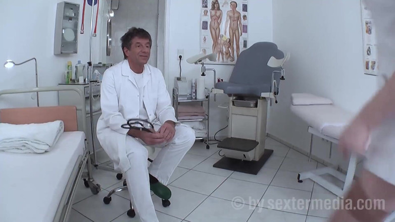 Klink by sextermedia: Threesome with Horny Doctor