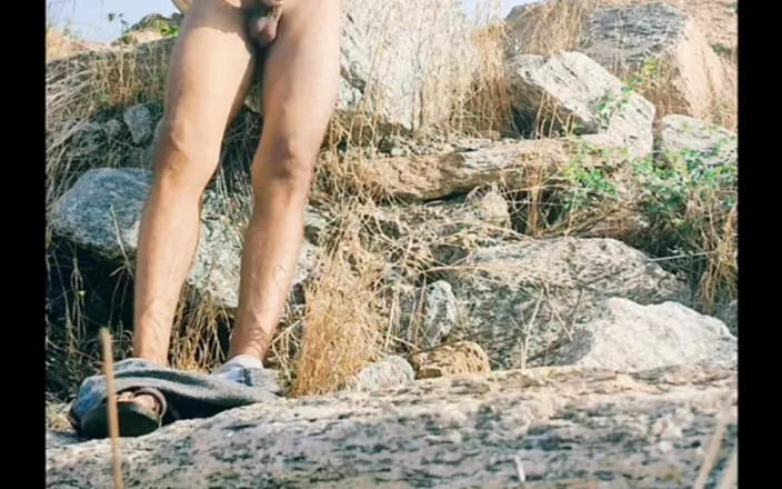 Tani: Nude in Mountain Cumshot