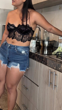 Ibu tiri Mahu Bercinta Di Dapur