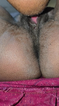 Minha Jucy Blackberry Kanth comendo meu garoto neiber