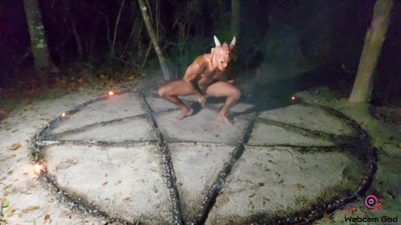 Arthur Eden aka Webcam God: Gelanggang api - ritual (4K)