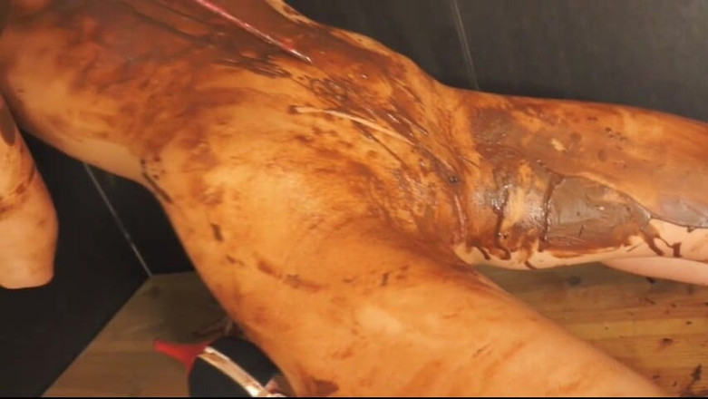 Watch4beauty: Little Caprice की बड़ी वापसी