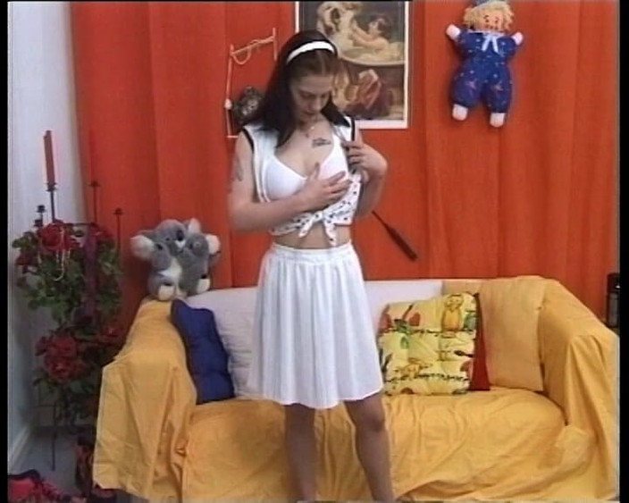 GERMAN PORN CLASSICS: Pro mě jsou ve hře všechny díry