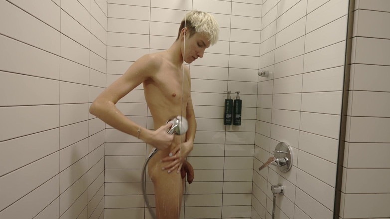 Sandro Jenner: A Stranger Offered Me Money and Fucked Me in the...