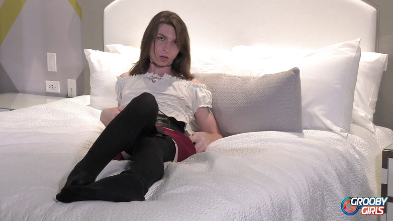 Grooby Girls: 모든 자연의 TGirl의 첫 번째 시간