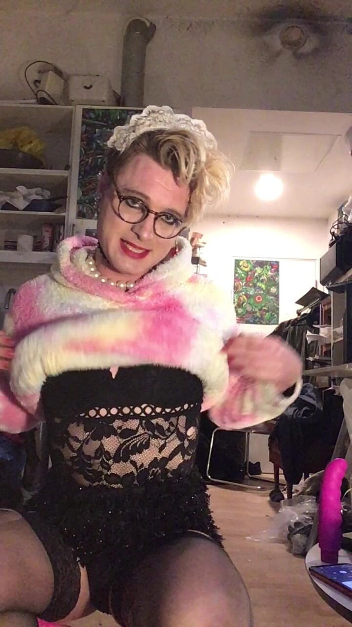 Sissy Cindy Slut: Sissy Fag Whiteboi Jes Brinch
