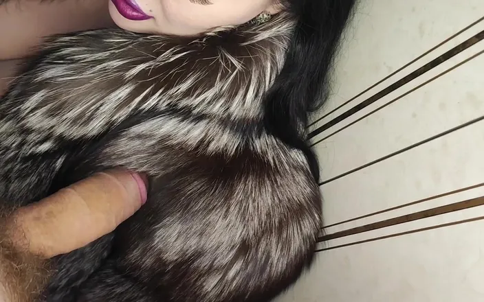 Princess18_: Blowjobs and Cum All Over My Fur Coat