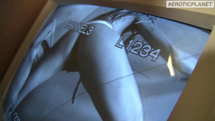 Erotic Planet X: Глоріхоли з великим членом 8 :s7 - Аманда Удар отримує глибокий мінет від жорсткого величезного члена і мастурбує