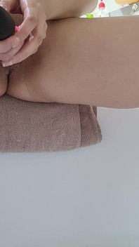 Loud Moaning Orgasm with Vibrator...