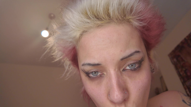 Glitterqueen1999: Benim taşkın üvey oğlum dev kadın