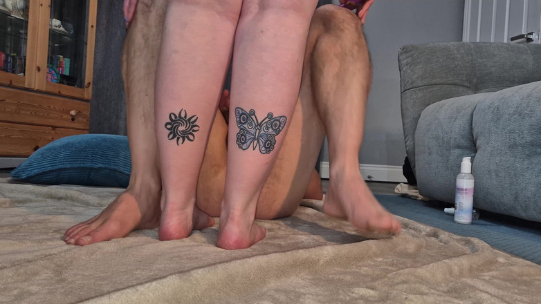 Mr D and Miss C: Une femme mariée réelle partage un trio, éjaculation dans la bouche,...