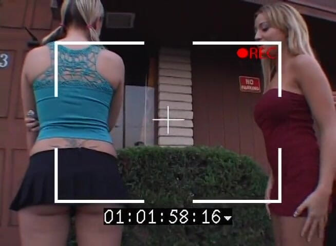 3some Bangers: Dwie wspaniałe laski zostają zaorane w obu otworach