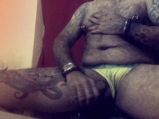 Phillholes: Playing wit hydic, when I use jocks I turn very...