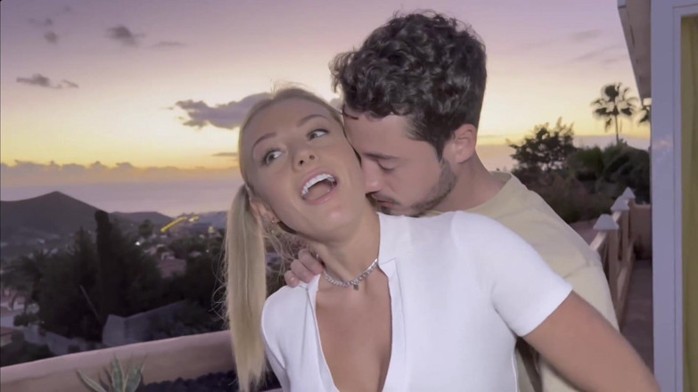 Jet sex prod: Alice i Alex będą się pieprzyć w każdym pokoju