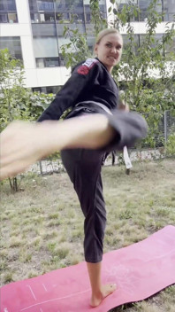 Karateka Bohyně nohou