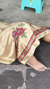 sauteli mammi aur sautele bete ke parde ke pichhe