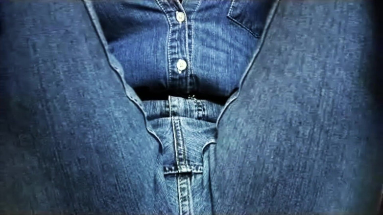 The Goddess Simone: Dedo del coño marcado en jeans y botas de látex