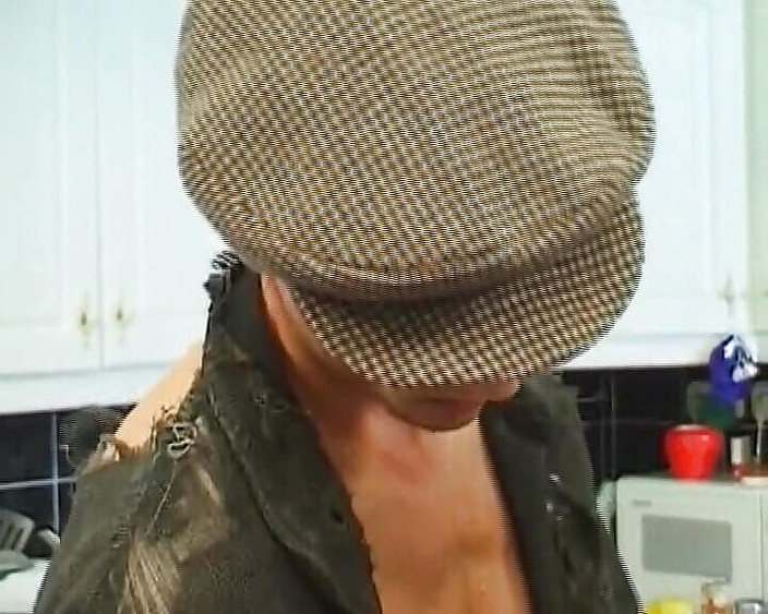 Enjoy German porn: Baculatou a divokou německou dámu zničí dva mladí chlápek v...