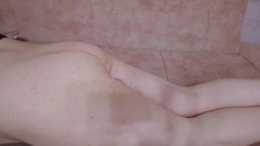 Kitty_Cross: 卧室兔子在热