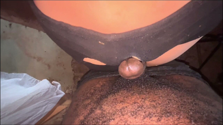 Bangcum8: Iubitoarea de păpuși sexuale sunt eu