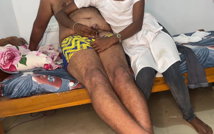 Desi girl riya: Desi indická mallu panna