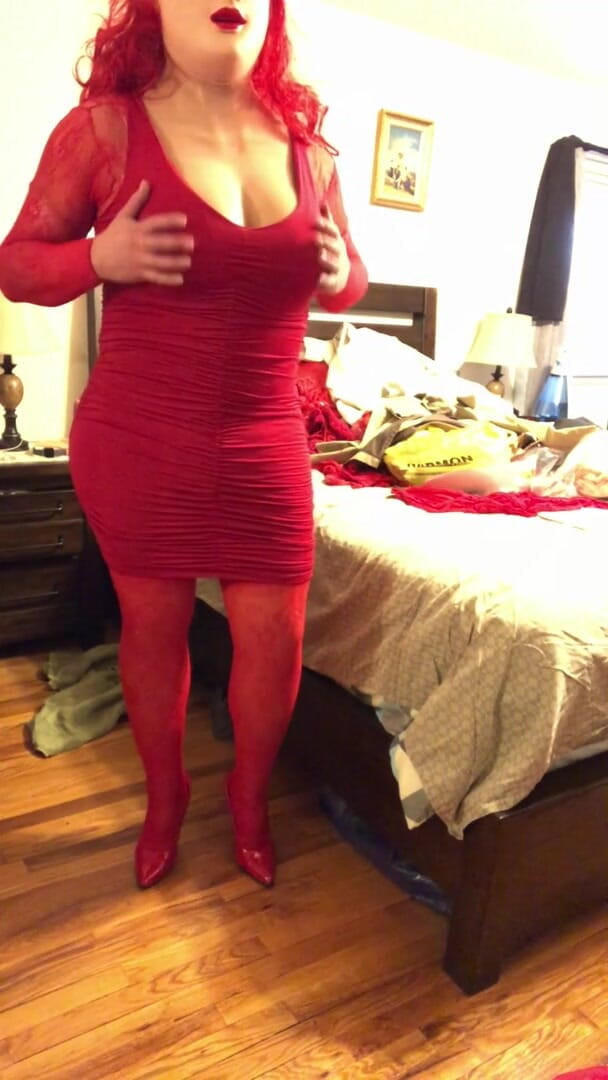 Deanna Doll: Deanna CD doll dengan gaun merah, bugil, dildo, muncrat!