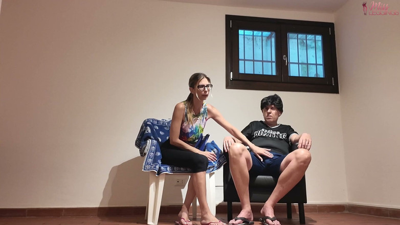 MissLeggings: Stresli Tıbbi Araştırmacı, Yeni Viagra Testini Tamamlamak İçin Bakire Bakıcının Üvey Oğlunun...