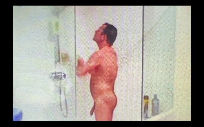Daddybearvlc: İşte burada!! Found Tape. Kalite için üzgünüm. Babacık, babacık yokken duşta...
