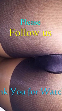 Rubbing to a Young Girl Pantyhose Feet