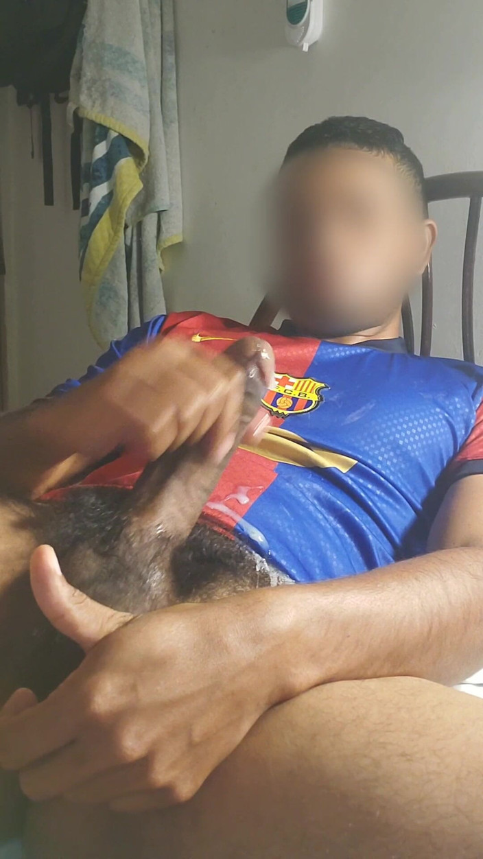 Charlieburrito: Masturbating a Big Cock