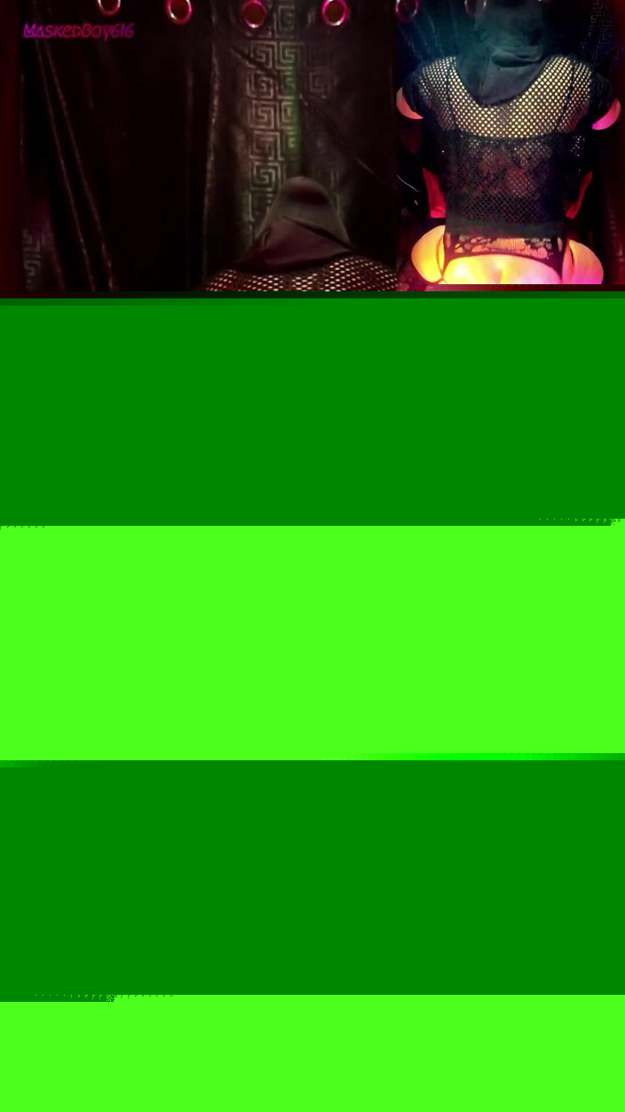 Maskedboy616: Bana delikte zevk veriyor, oturuyor, yağlı zıplıyor ve siyah iç çamaşırı...