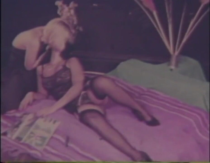 Vintage Usa: Crazy vintage threesome footage!