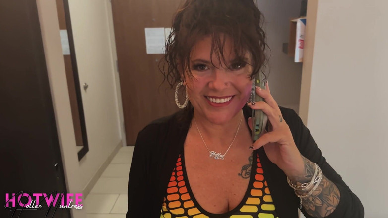 HolleeHuntress: La brava ragazza hollee huntress si inginocchia per un bbc