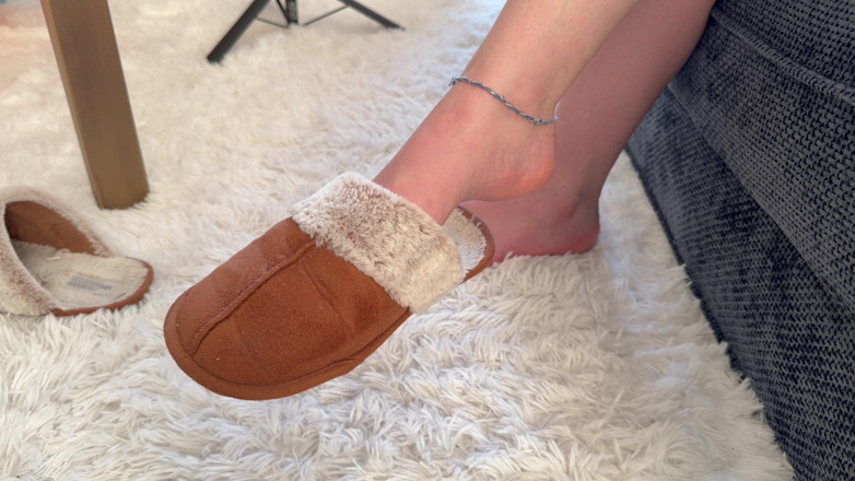ScarletXoXo: Footjob Footjob - Kaki Dangle Pancutan Mani Besar