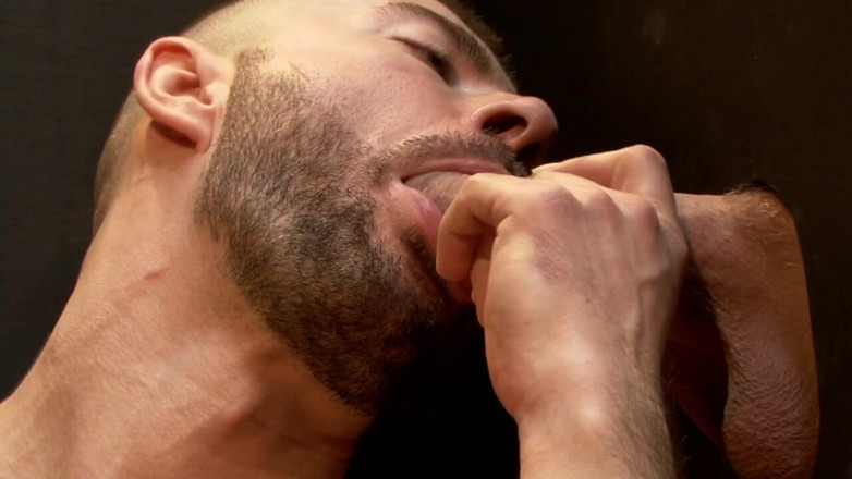 UK Naked Men: Cậu bé lỗ vinh quang