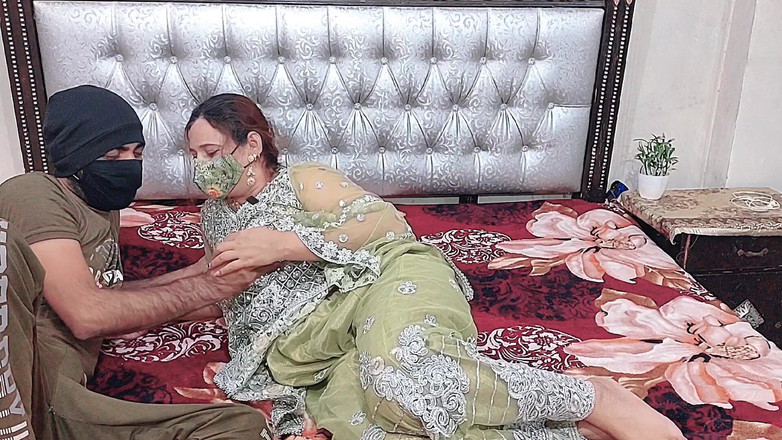 Pakistani CoupleX: मेरी प्रेमिका आधे गिलास के बाद