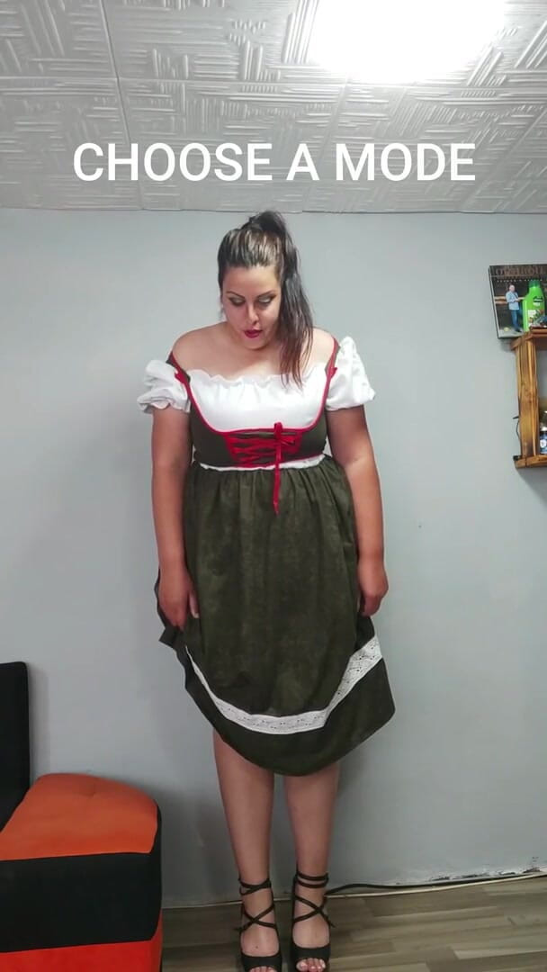 Young_strawberry: Erika Robot aapke lie yahaan hai